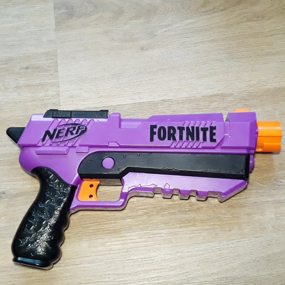 Nerf Fortnite DP-E Blaster - Purple